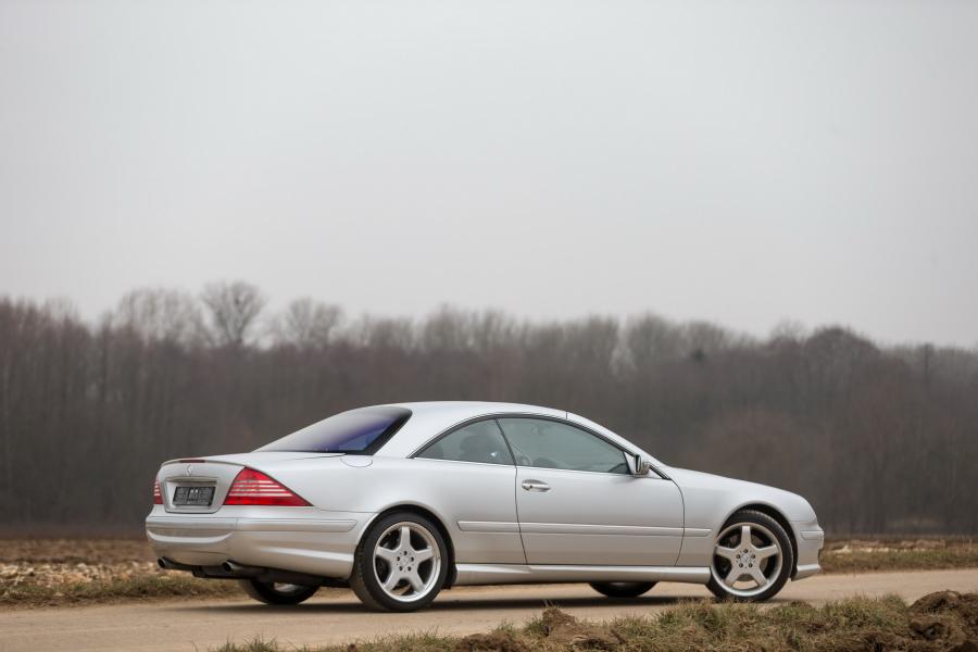  Mercedes-Benz CL63 AMG 2001 года  (фото 10 из 12)